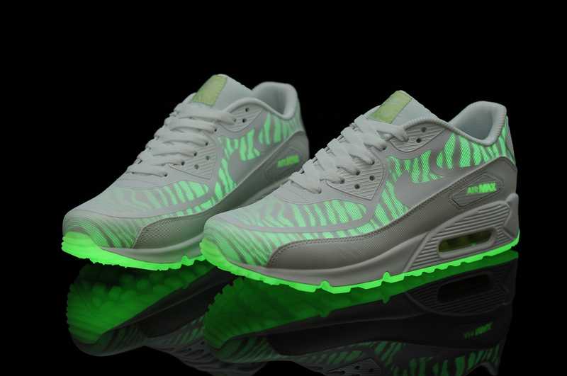 Nike Air Max 90 Glow in the Dark 2013 le plus populaire nike 90 air max discount